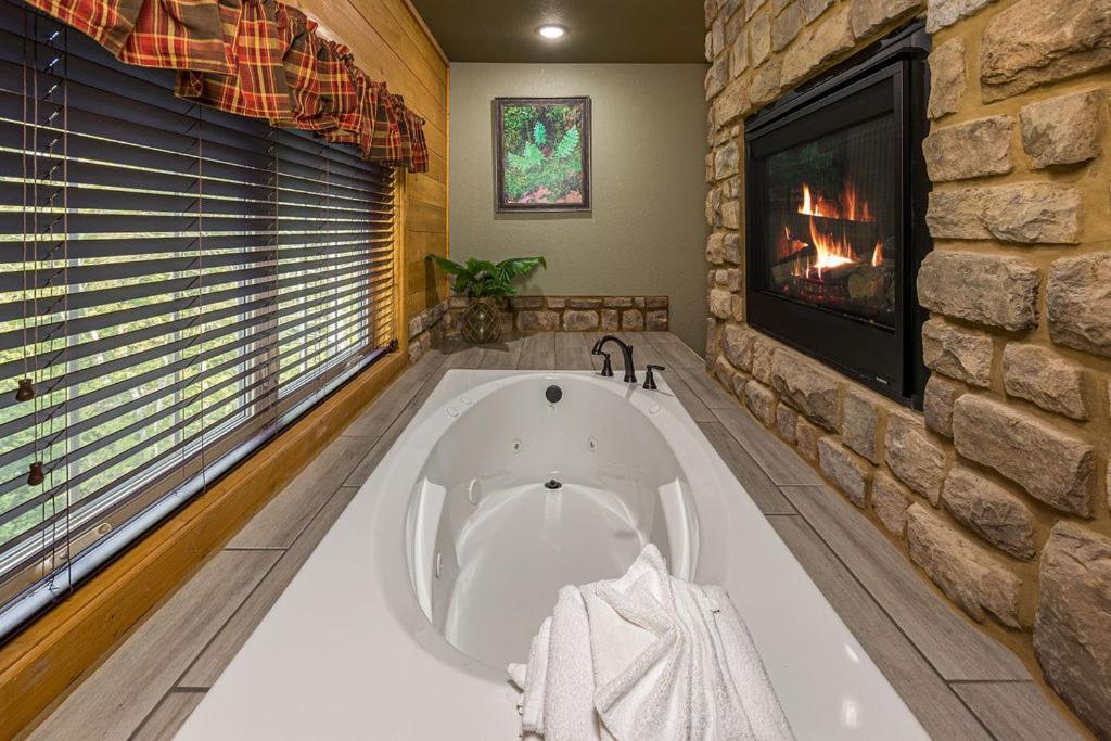 Starry Starry Night By Eden Crest Gatlinburg Exterior foto